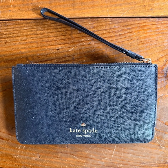 kate spade Handbags - Kate spade black clutch wristlet